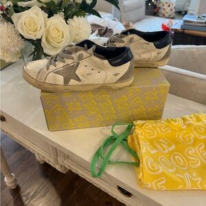 Girls Golden Goose (sz 32) - White Super- Star Classic